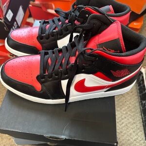 Air Jordan size 13 red white and black excellent condition